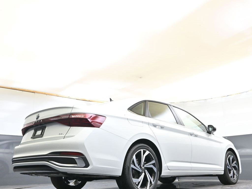 New 2026 Volkswagen Jetta SEL image 44