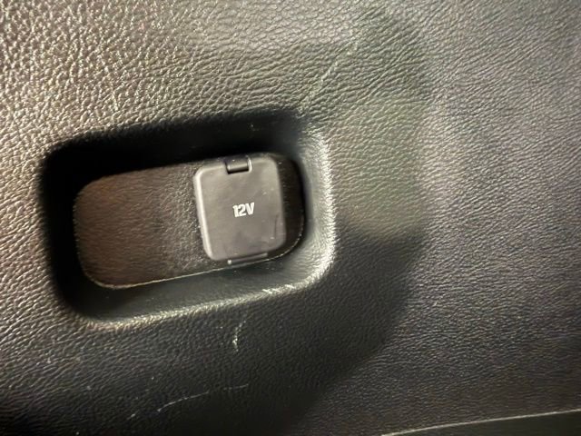 Used 2023 Ford Edge SE image 33