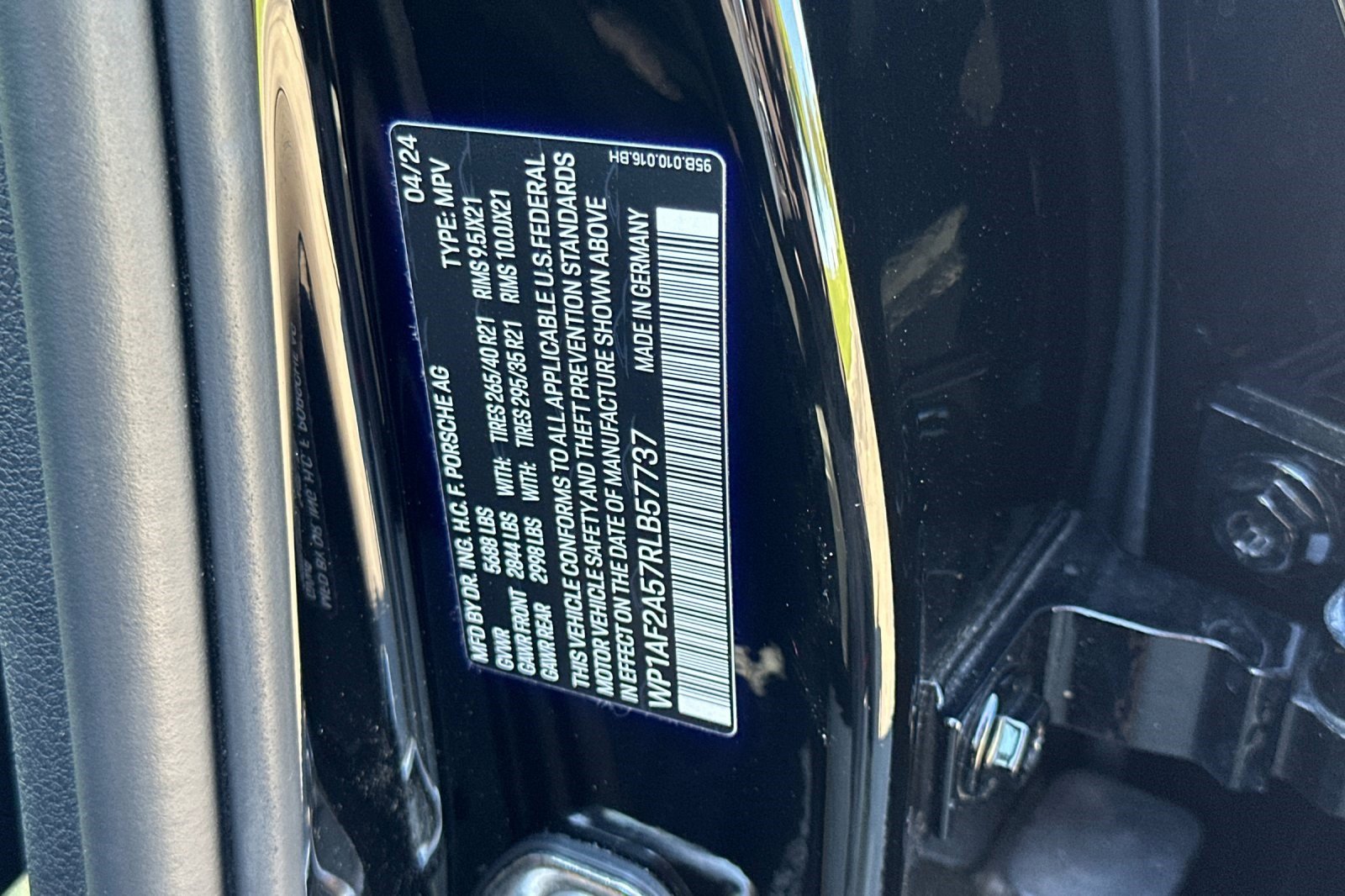 Used 2024 Porsche Macan GTS image 42