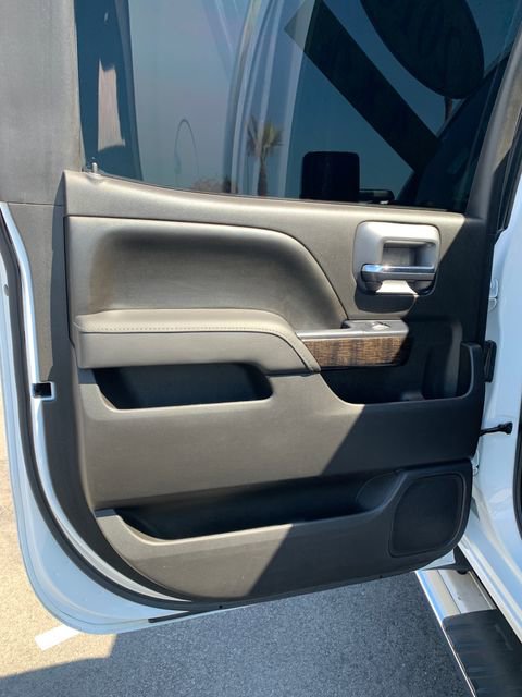 Used 2016 GMC Sierra 3500 Denali w/ Duramax Plus Package AWD/4WD image 17