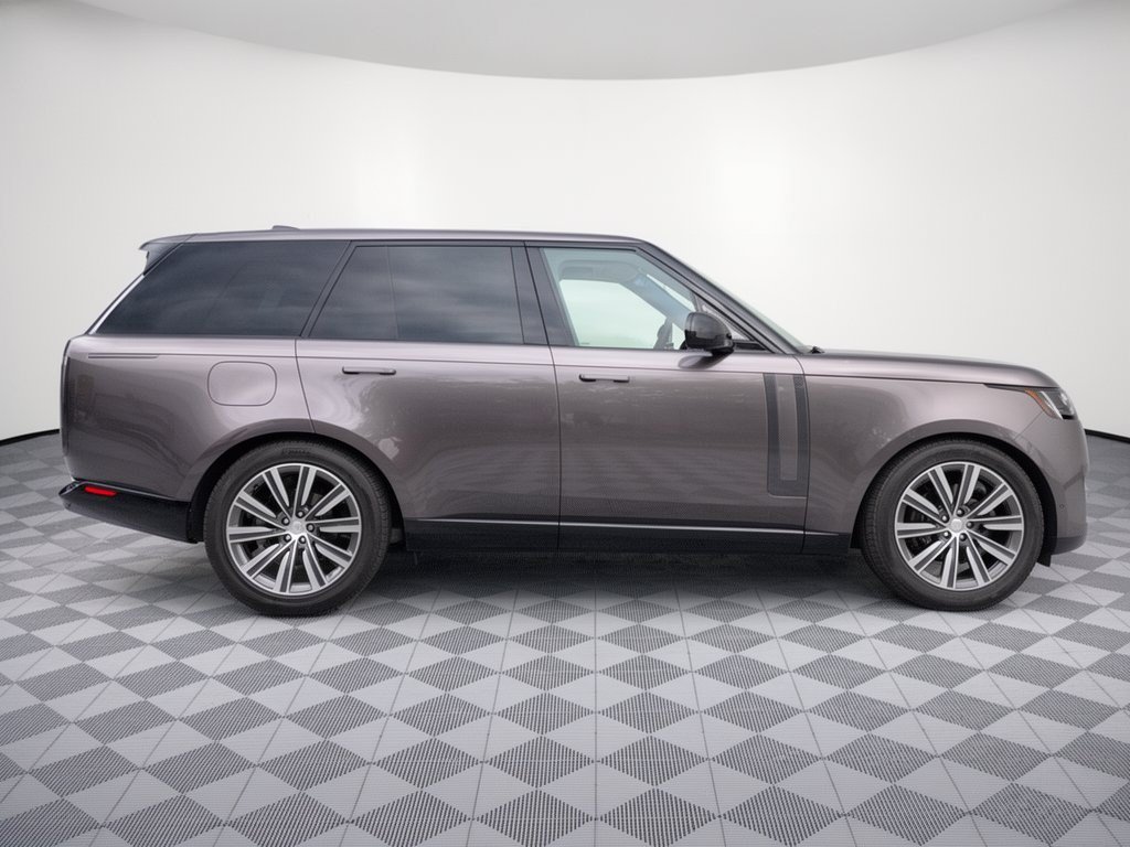Used 2023 Land Rover Range Rover SE AWD/4WD image 8