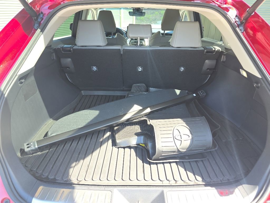 Used 2024 Toyota Venza XLE AWD/4WD image 20