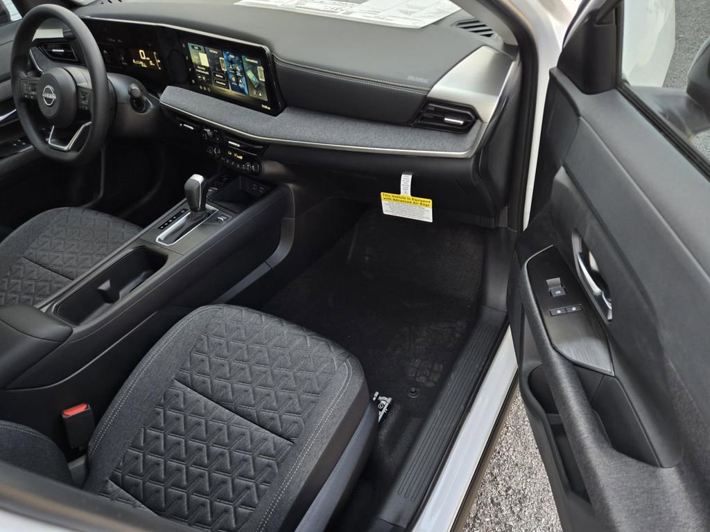 New 2026 Nissan Kicks SV image 7