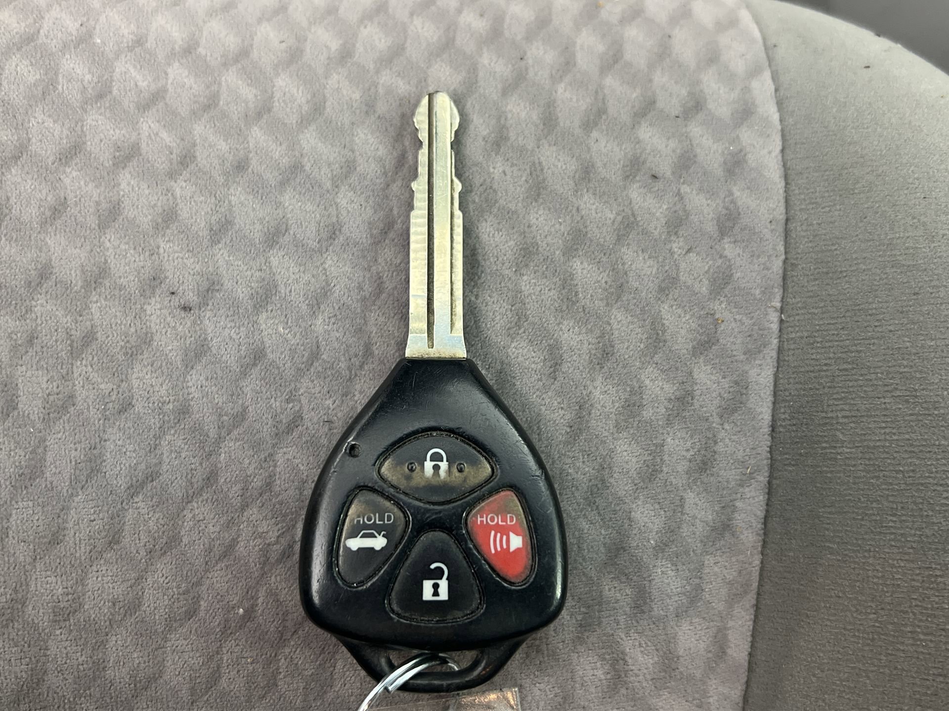 Used 2010 Toyota Camry LE FWD image 35