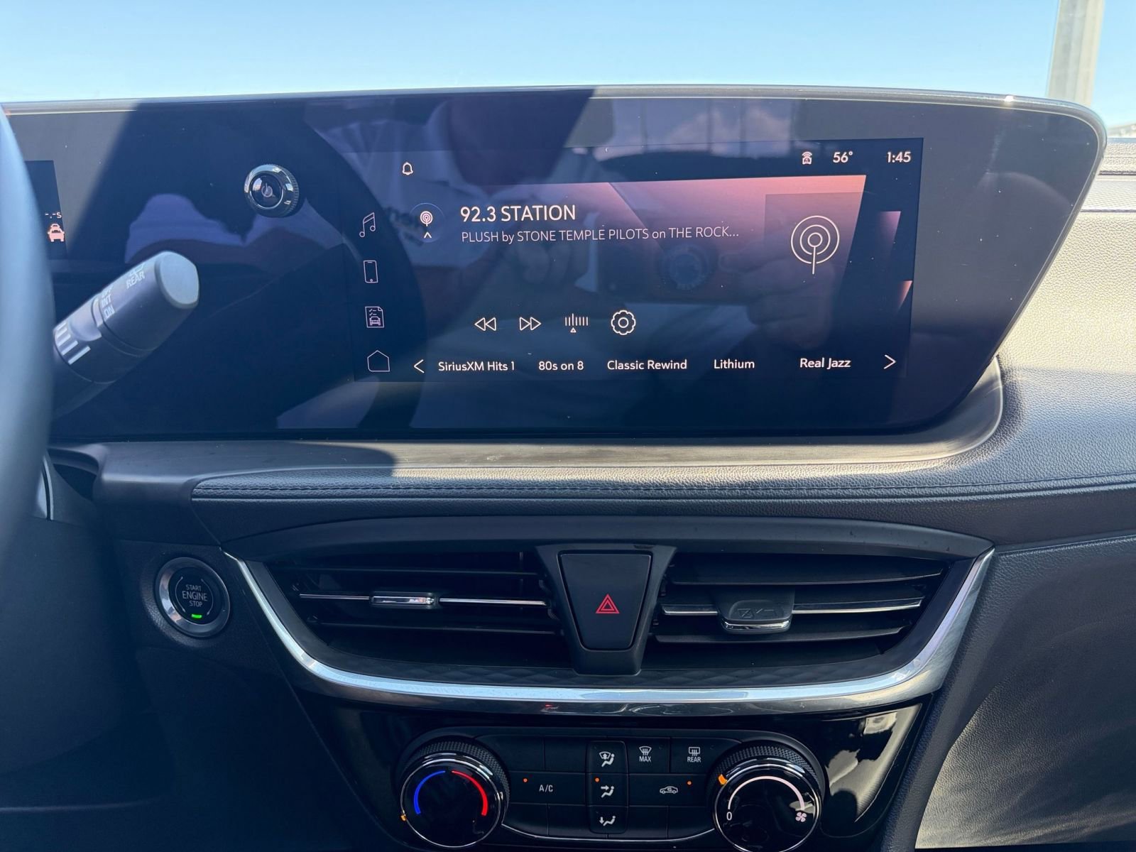 Used 2024 Buick Encore GX Sport Touring image 17