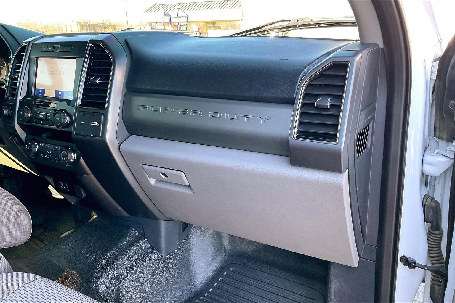 Used 2022 Ford F350 XLT image 15