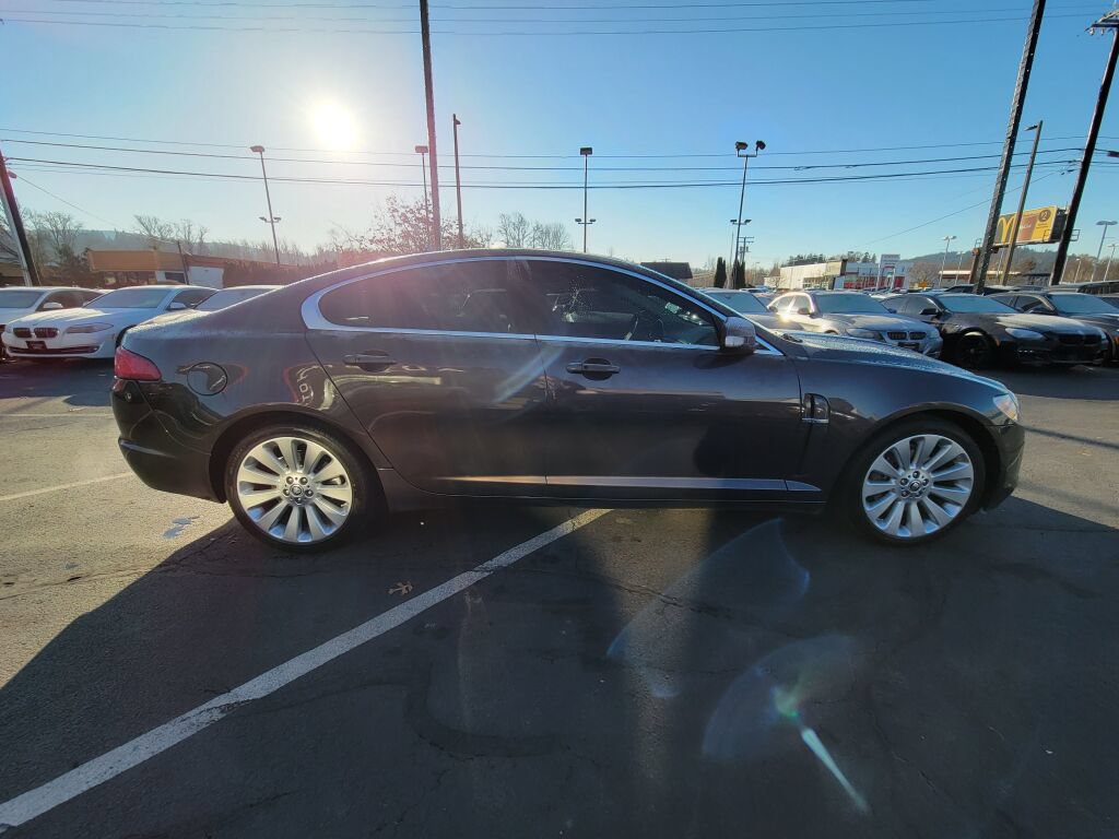 Used 2009 Jaguar XF Premium RWD image 5