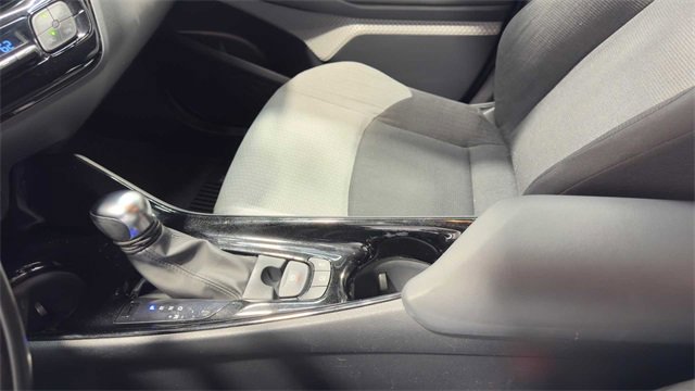Used 2019 Toyota C-HR XLE image 29