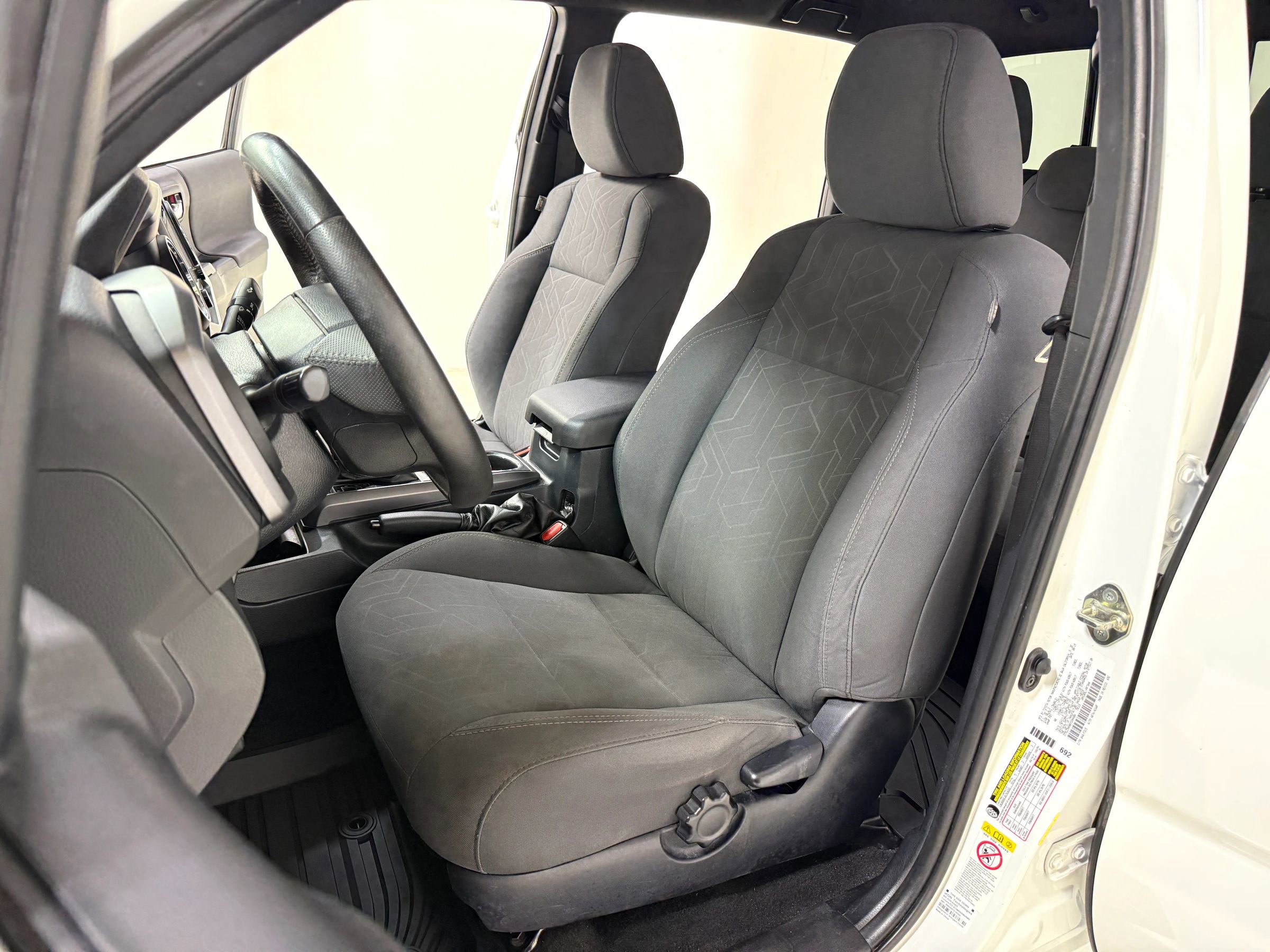 Used 2019 Toyota Tacoma TRD Sport image 28