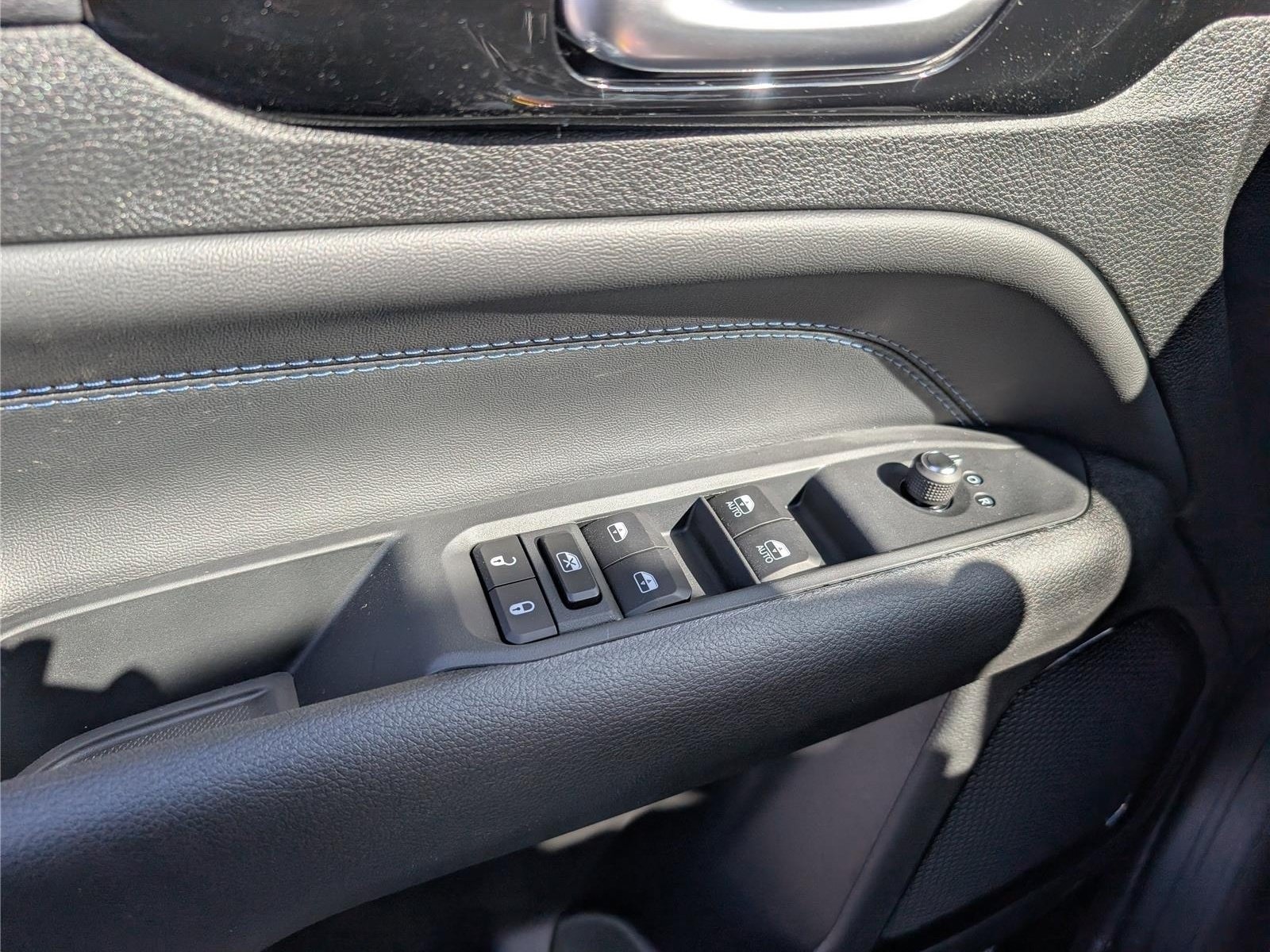 New 2026 Jeep Compass Limited AWD/4WD image 14
