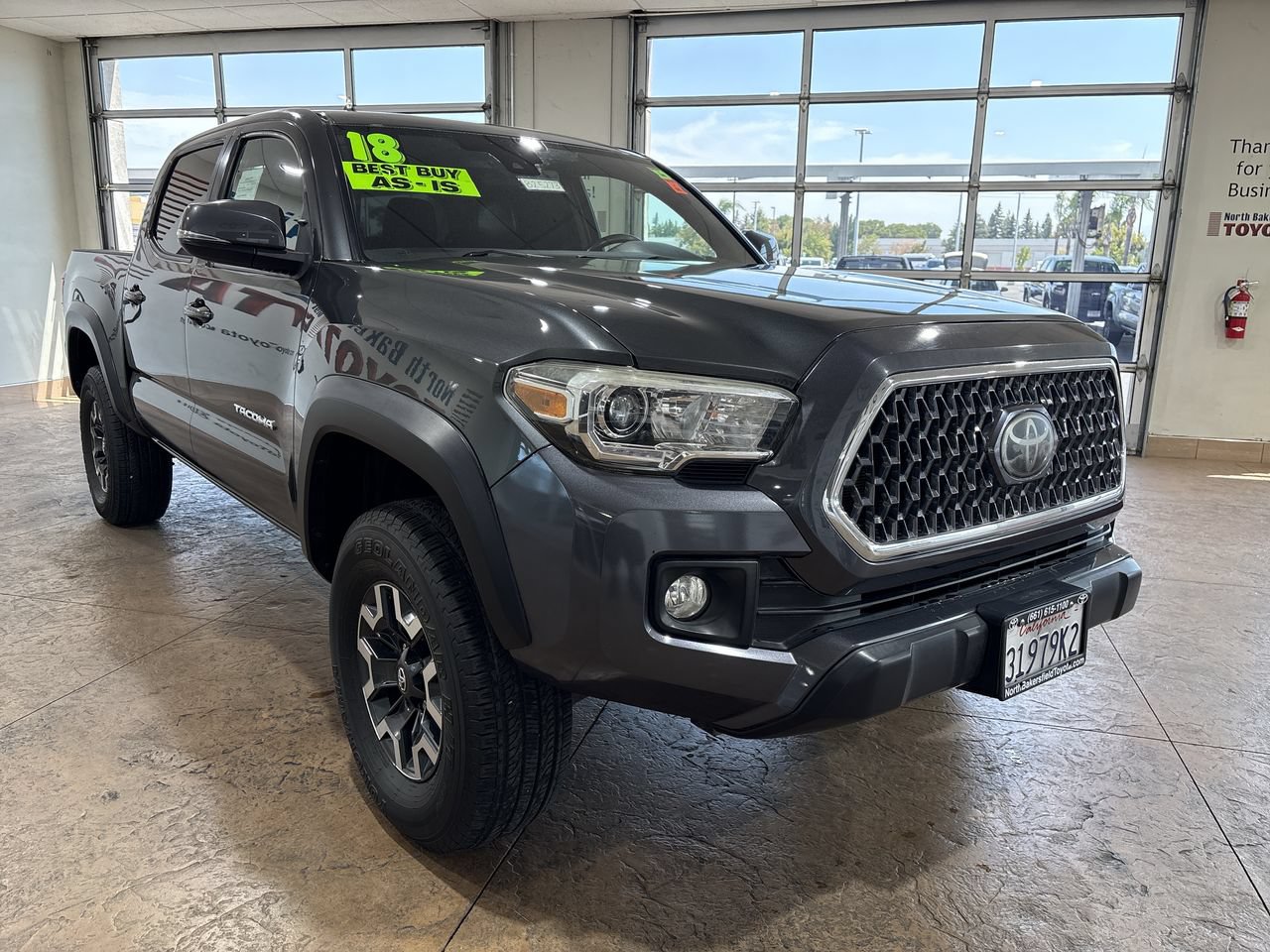 Used 2018 Toyota Tacoma TRD Off-Road w/ TRD Premium Off Road Package RWD image 4