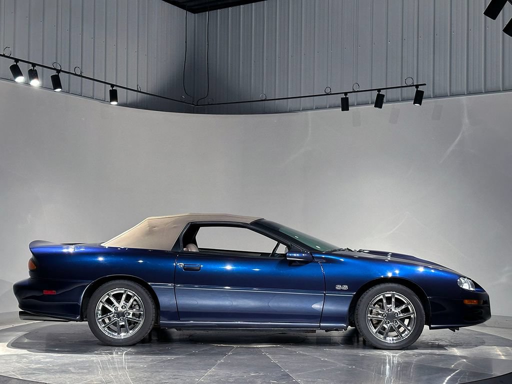 Used 2002 Chevrolet Camaro Z28 w/ SS Performance/Appearance Pkg RWD image 90