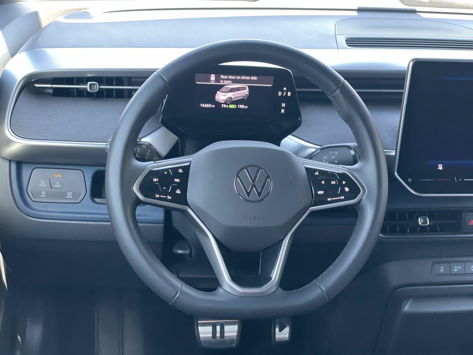 Certified 2025 Volkswagen ID. Buzz Pro S RWD image 8