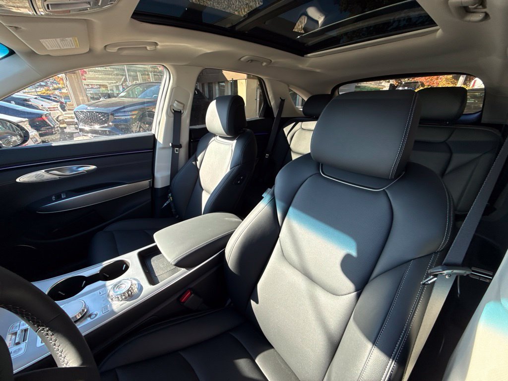 New 2026 Genesis GV70 2.5T Select AWD/4WD image 14