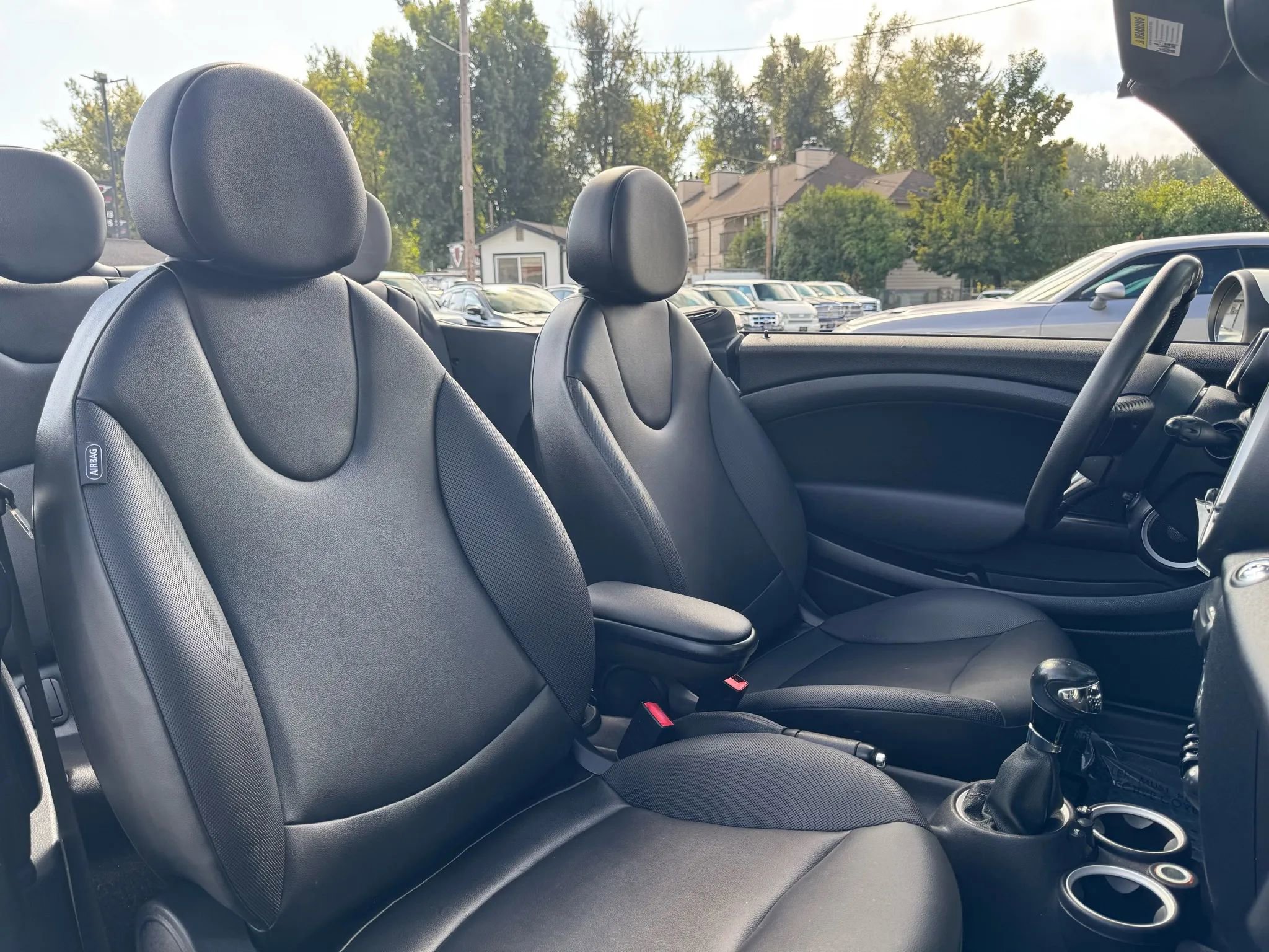 Used 2012 MINI Cooper Convertible image 24