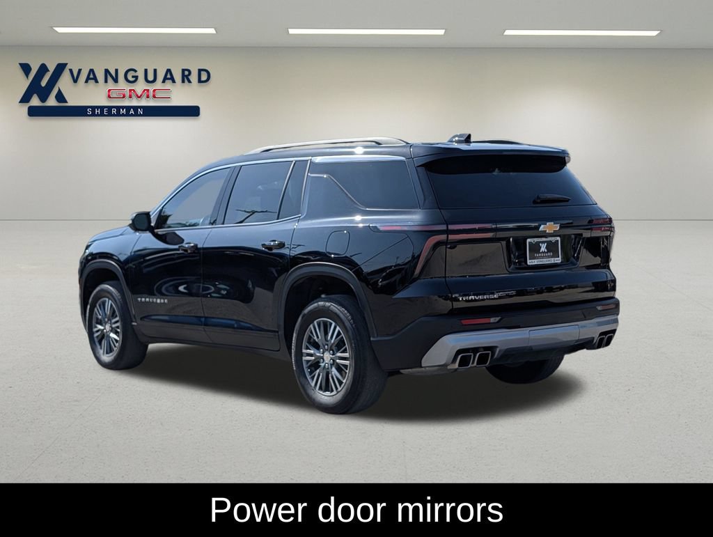 Used 2025 Chevrolet Traverse LT FWD image 5