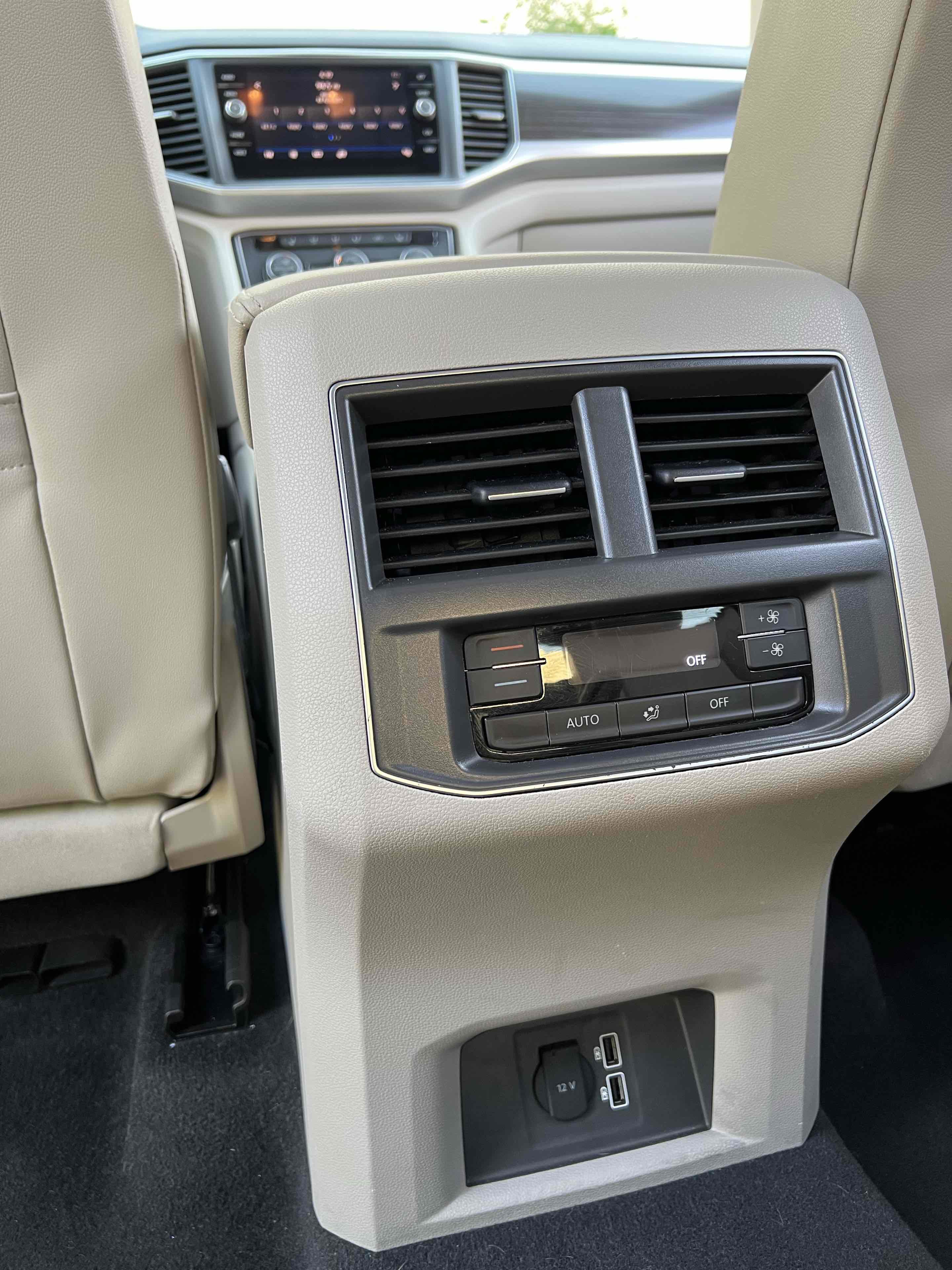 Used 2019 Volkswagen Atlas SE w/ Towing Package image 79