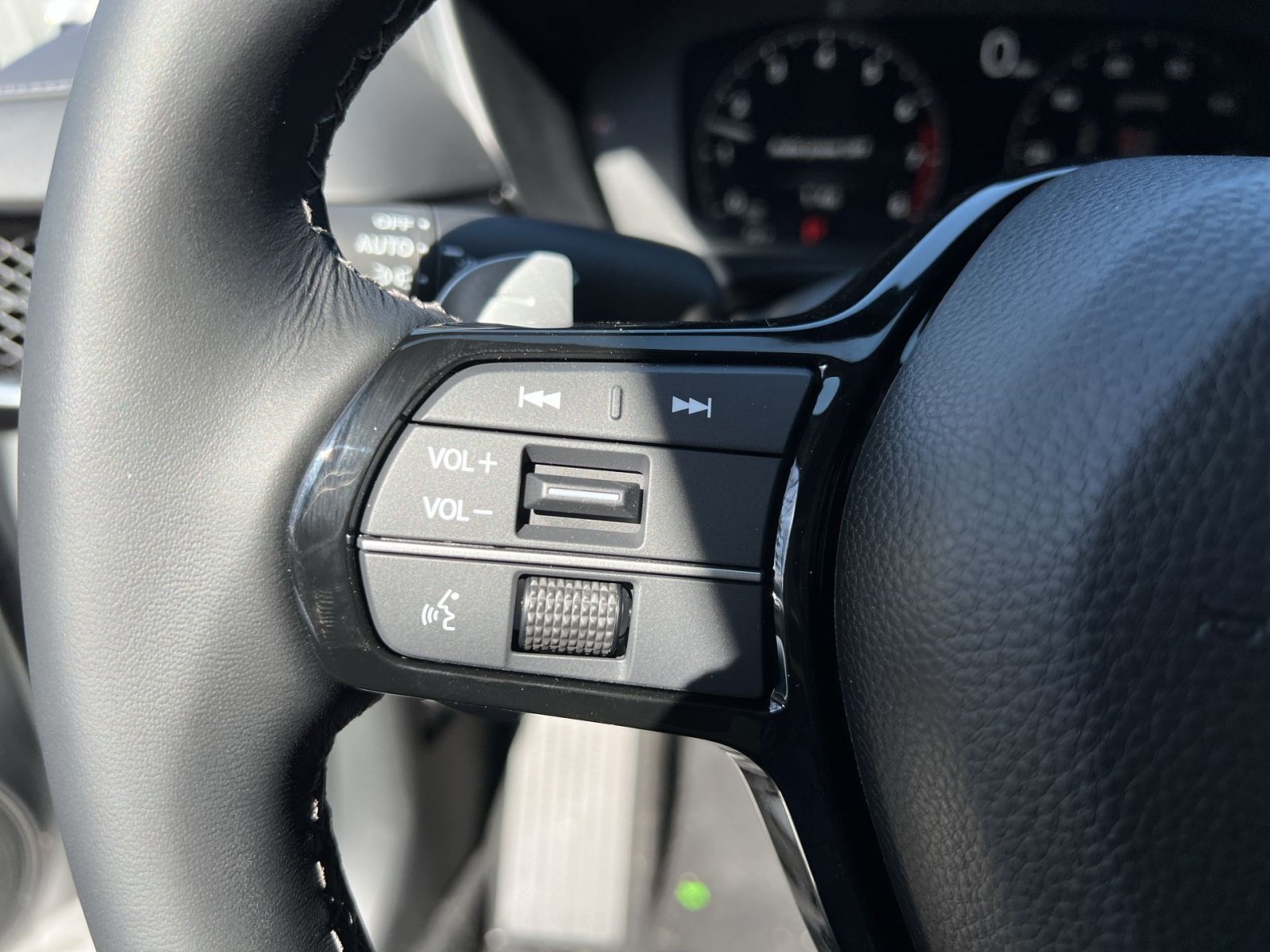 Certified 2026 Acura ADX FWD image 31