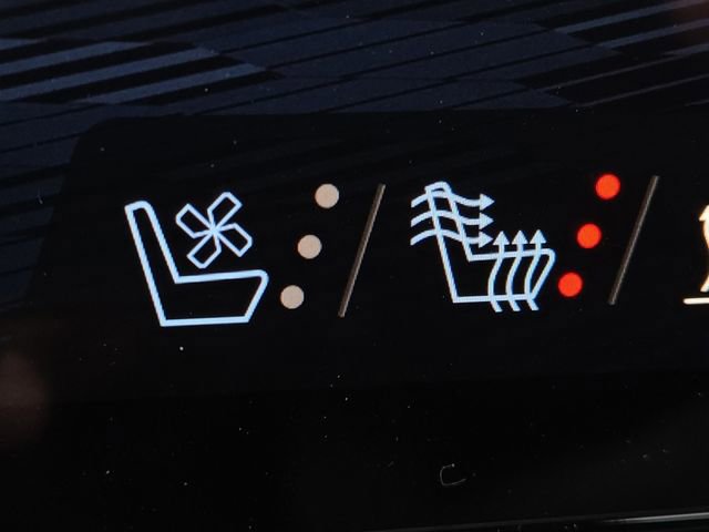 New 2026 Chevrolet Equinox EV LT w/ Convenience Package II image 6