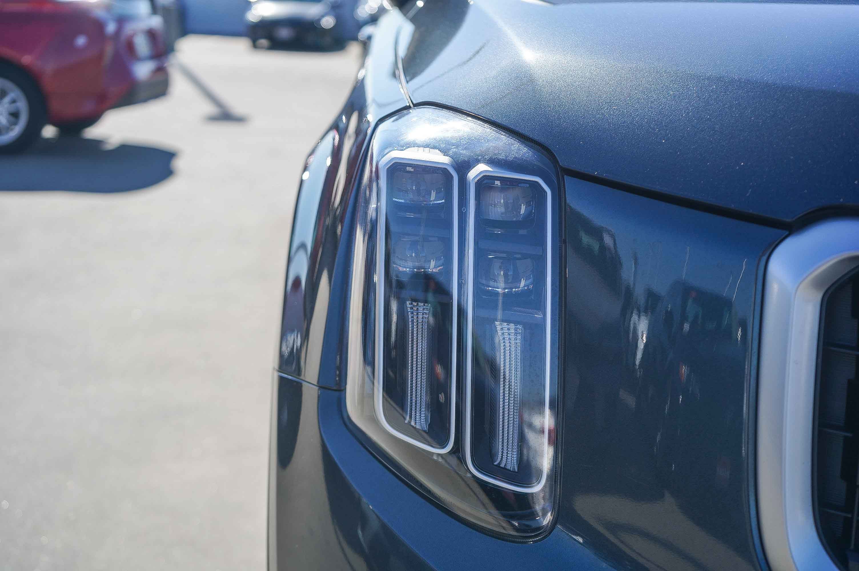 Used 2024 Kia Telluride LX image 11