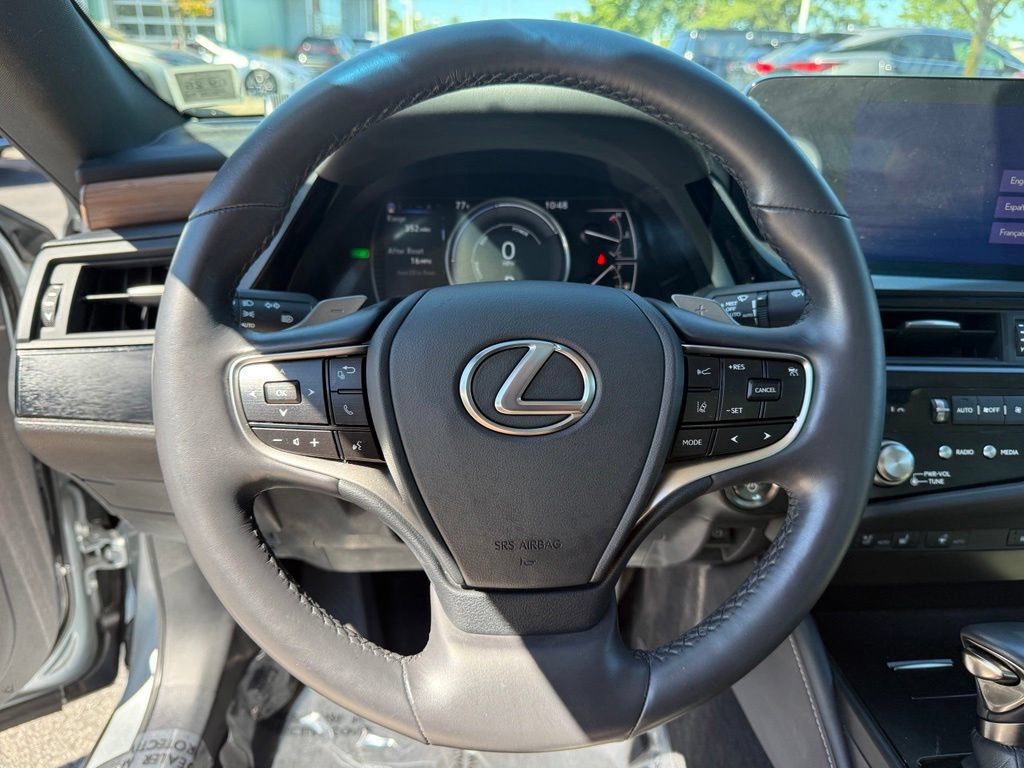 Used 2024 Lexus ES 300h w/ Premium Package FWD image 8