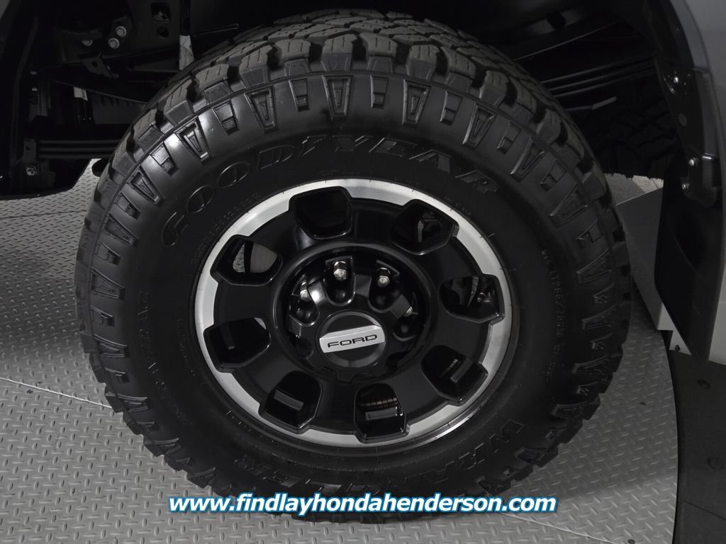 Used 2026 Ford F350 Platinum w/ Tremor Off-Road Package AWD/4WD image 10