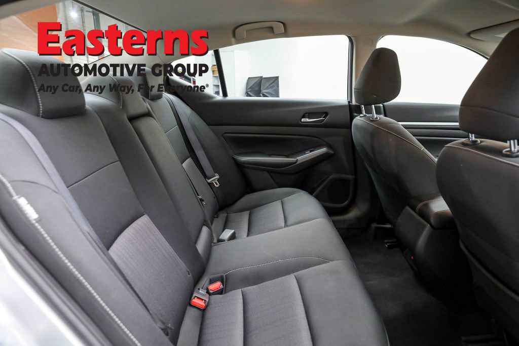 Used 2022 Nissan Altima 2.5 SV image 22