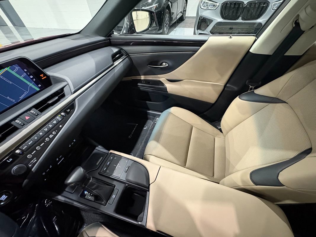 Used 2019 Lexus ES 350 w/ Premium Package FWD image 35