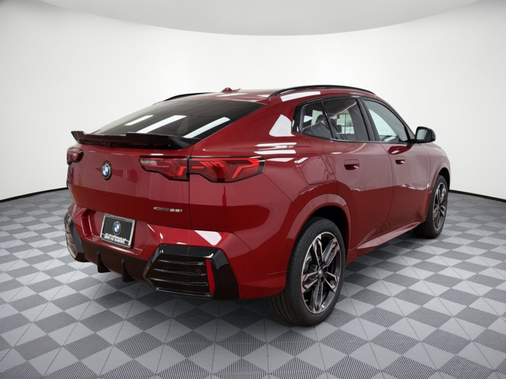 Used 2026 BMW X2 xDrive28i w/ Technology Package AWD/4WD image 9