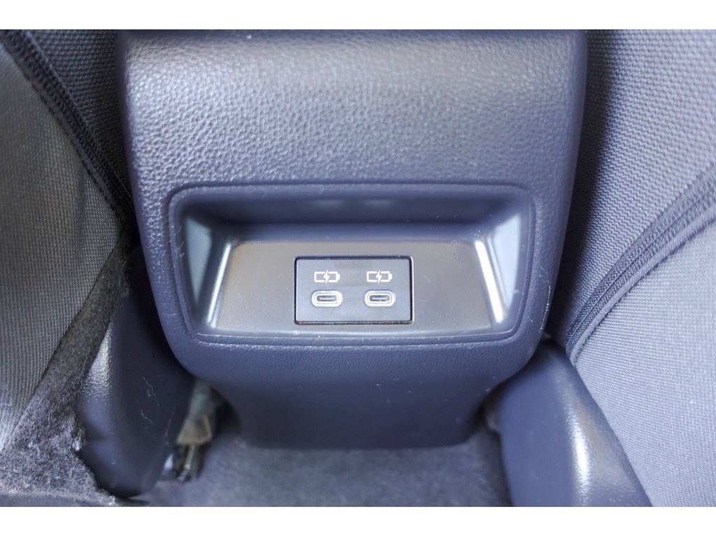Used 2025 Toyota Corolla LE FWD image 29