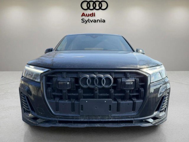 Certified 2025 Audi Q7 3.0T Premium Plus image 2