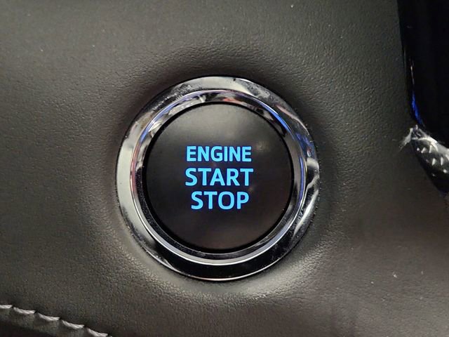 Used 2022 Toyota Highlander XSE FWD image 17