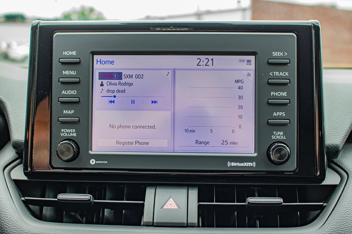 Used 2022 Toyota RAV4 LE AWD/4WD image 25