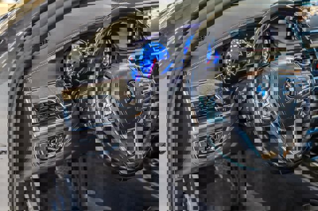 Used 2016 BMW 740i image 25