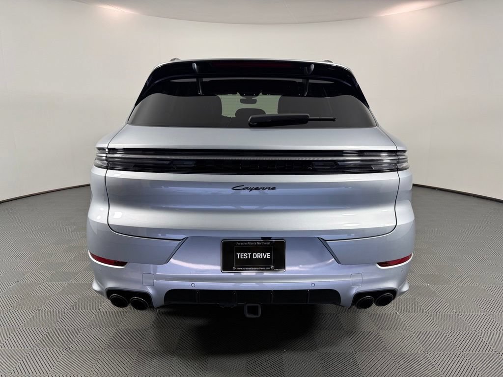 Certified 2025 Porsche Cayenne AWD/4WD image 6