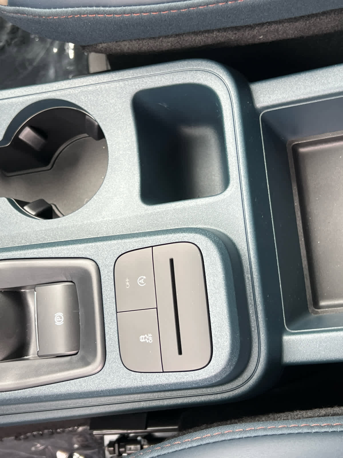 New 2025 Ford Maverick Lariat w/ 4K Tow Package image 37