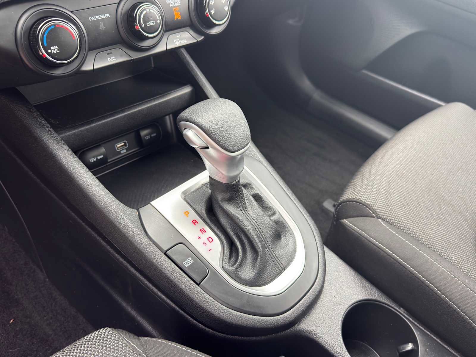 Certified 2023 Kia Forte LXS FWD image 12