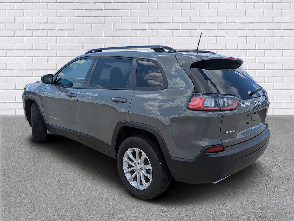 Used 2022 Jeep Cherokee Latitude Lux w/ Mopar Interior Package image 3
