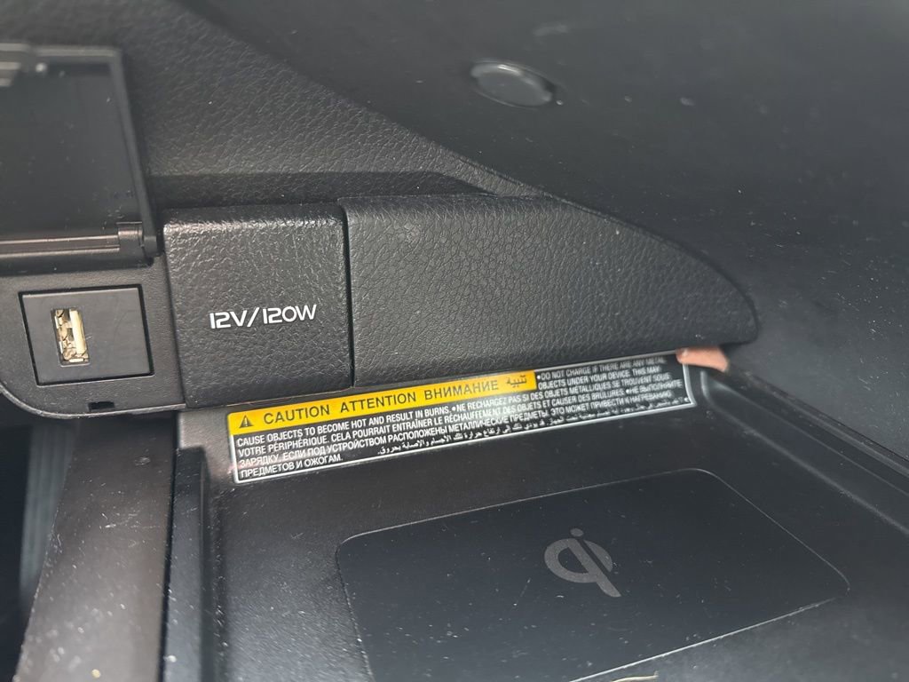 Certified 2021 Toyota Camry XLE image 32