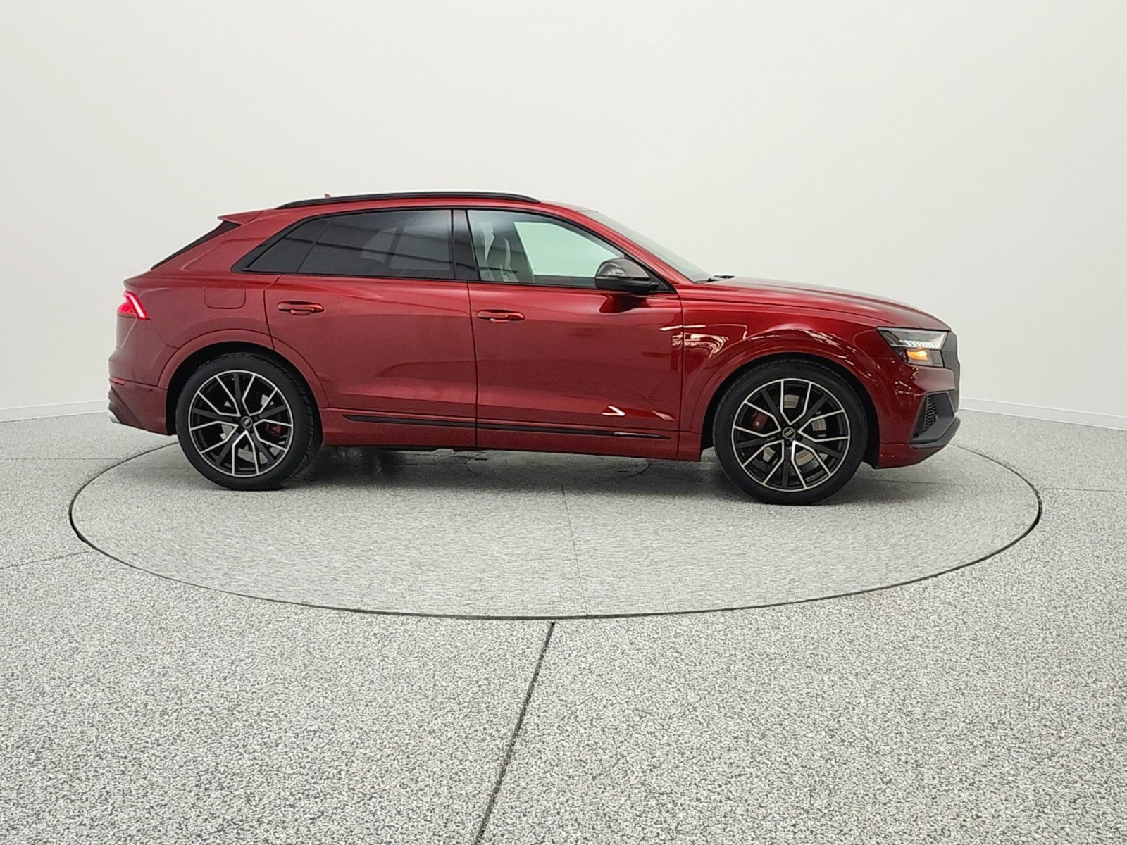 Used 2023 Audi SQ8 Prestige AWD/4WD image 4