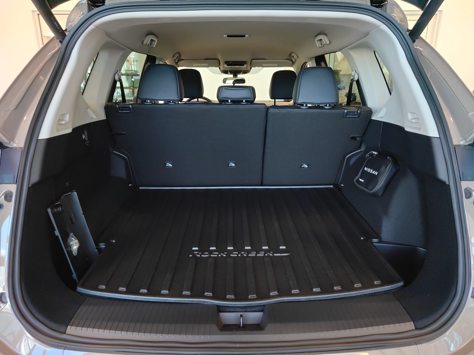New 2026 Nissan Rogue SV AWD/4WD image 15
