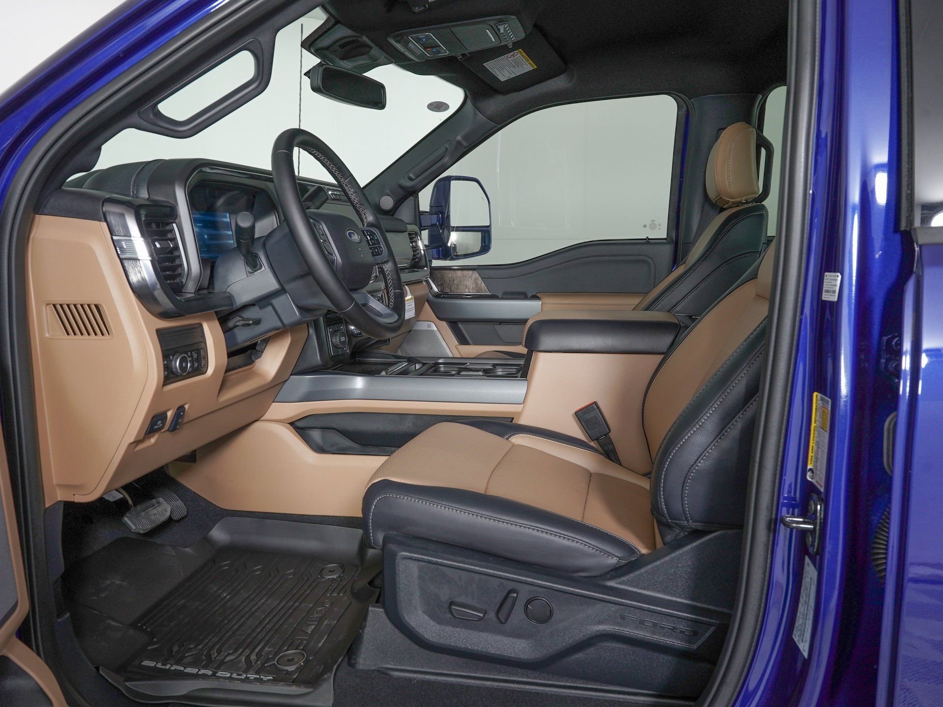 Used 2026 Ford F450 Lariat w/ FX4 Off-Road Package image 16