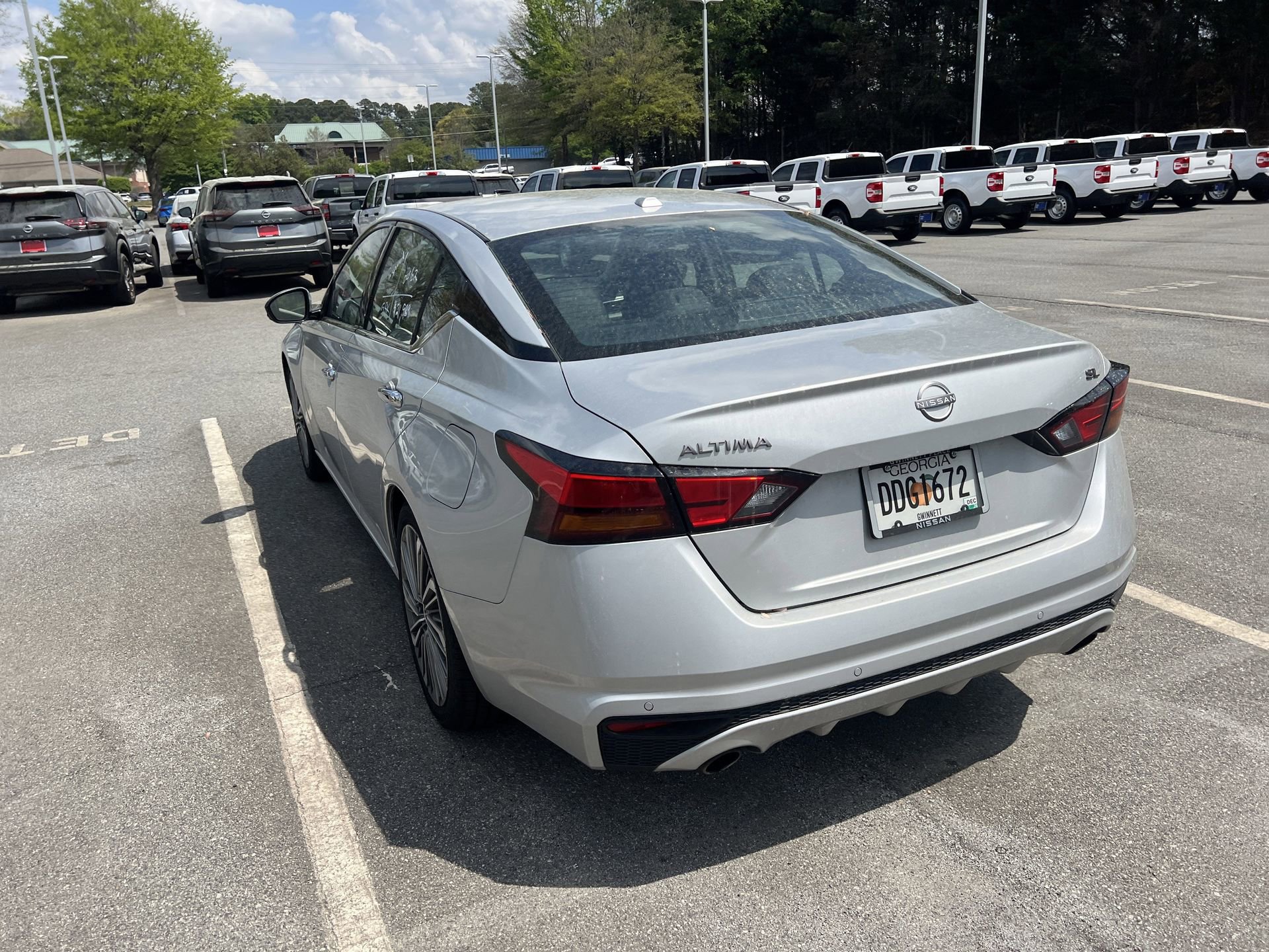 Used 2023 Nissan Altima 2.5 SL image 2