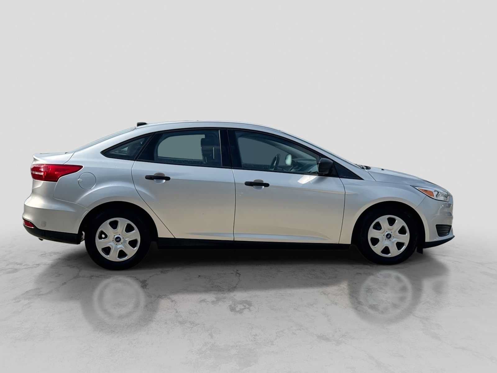 Used 2018 Ford Focus S FWD image 7