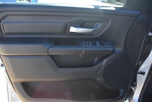 New 2027 RAM 1500 Express AWD/4WD image 13