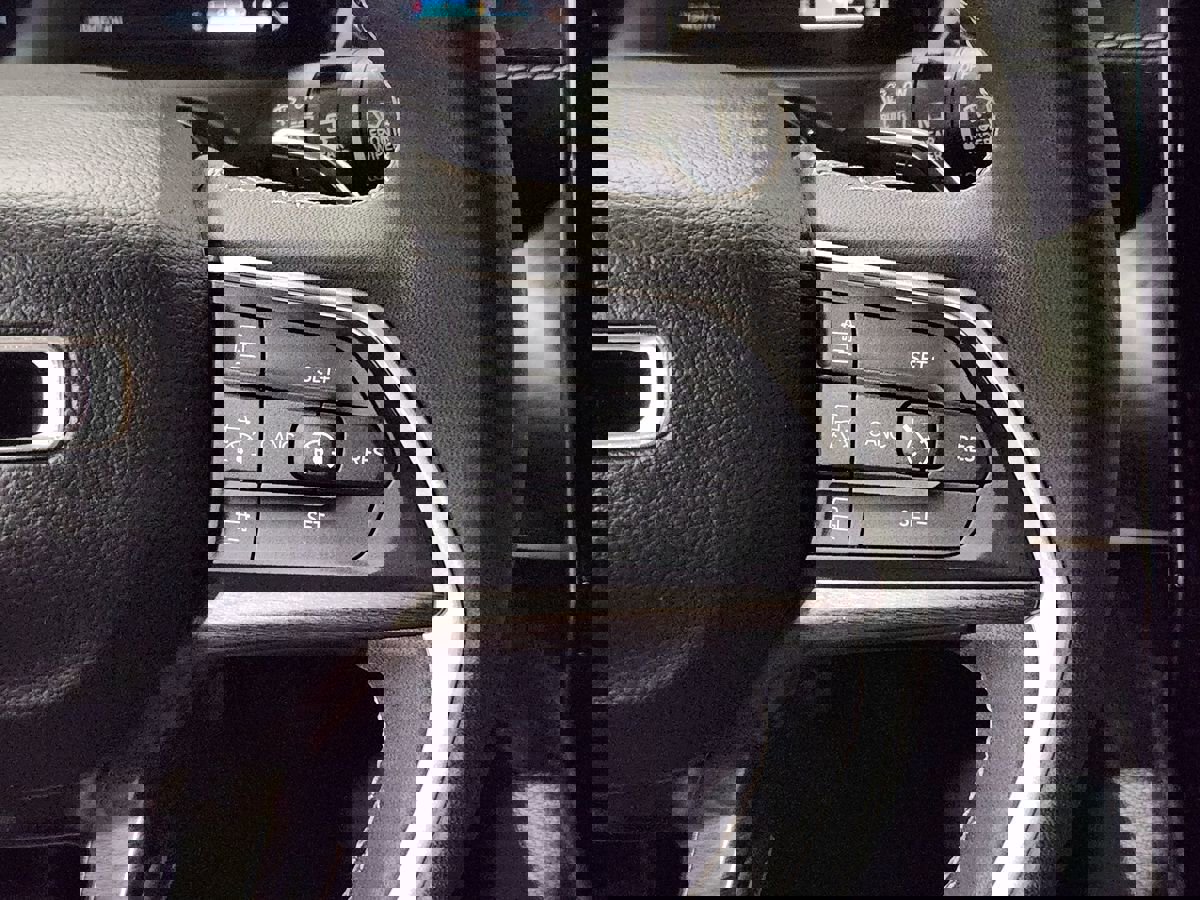 Used 2023 Jeep Grand Cherokee Limited w/ Luxury Tech Group II image 53