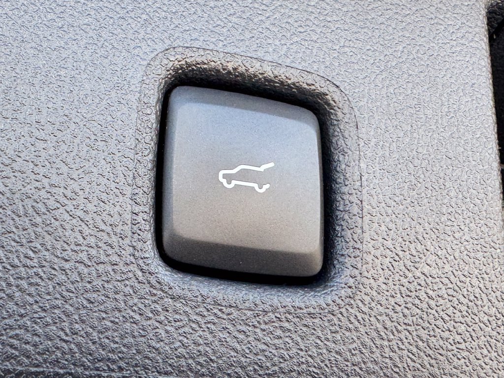 Used 2024 Ford Escape ST-Line w/ Tech Pack #1 AWD/4WD image 34