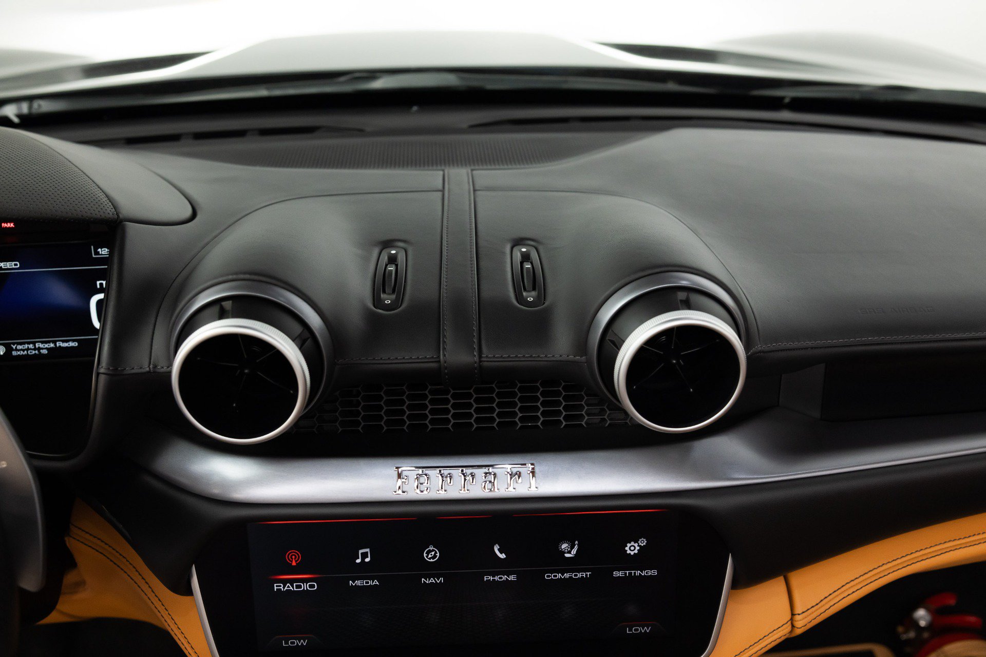 Used 2019 Ferrari Portofino RWD image 95