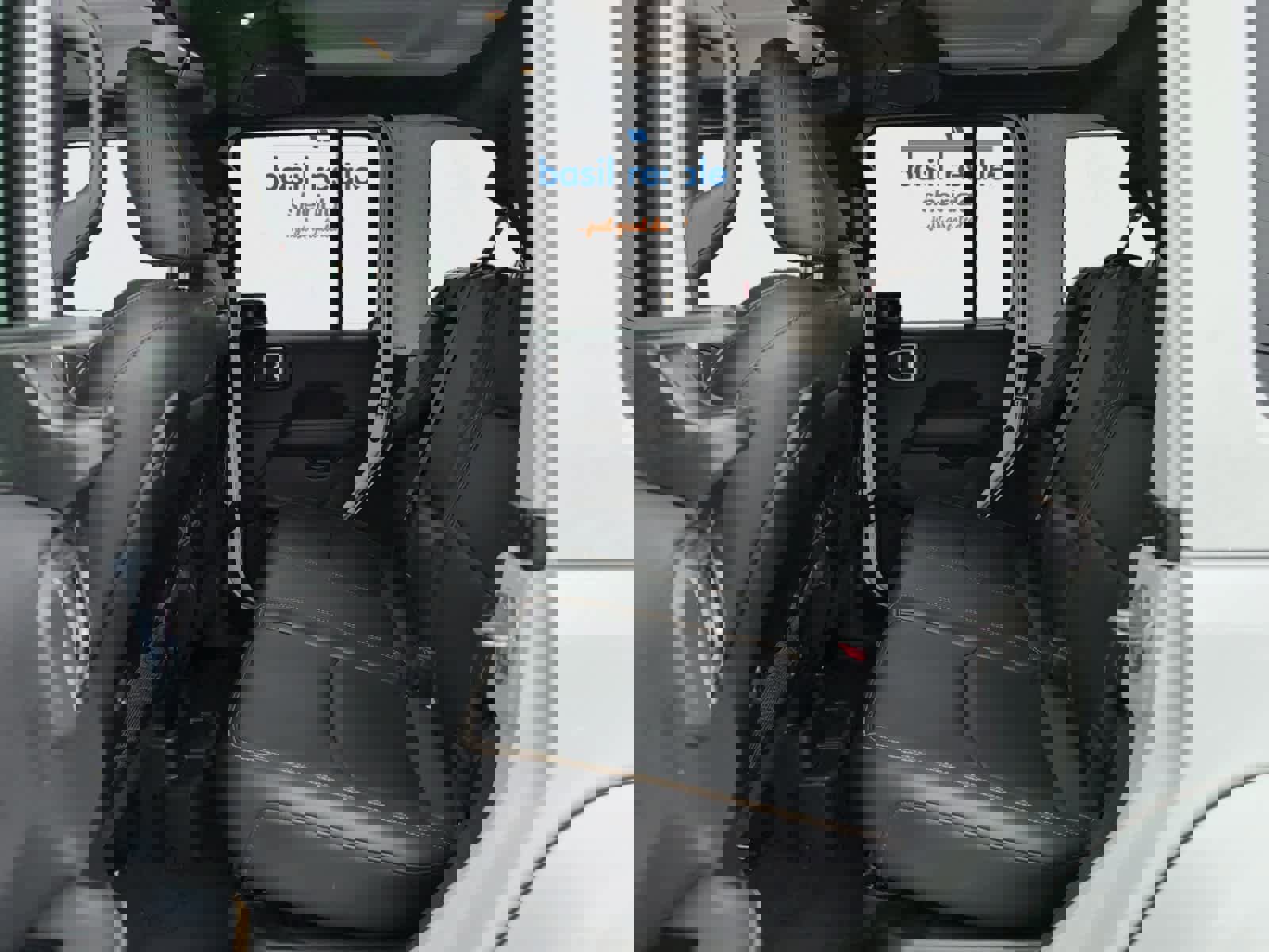 Used 2024 Jeep Wrangler Sahara w/ Technology Group image 19