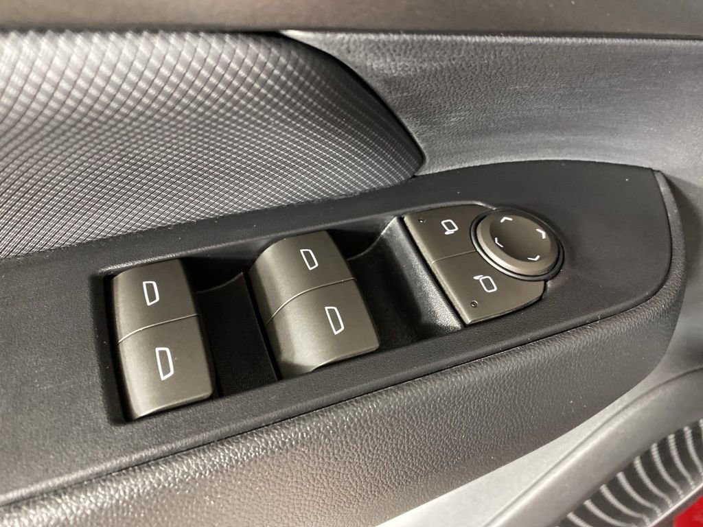 Used 2026 Chevrolet Equinox EV LT image 22